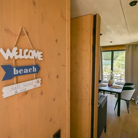 Thebeach 1