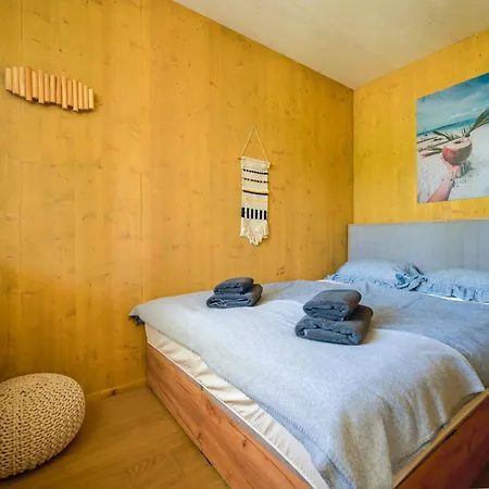 Ferienhaus Thebeachvilla 1 Tisno